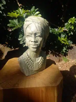 BUSTE FEMME